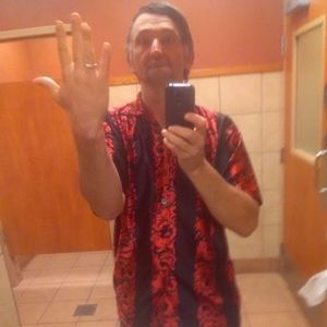 Meet your Posher, Sidney